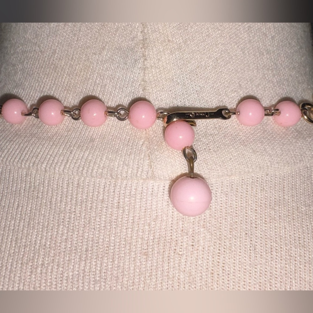 Vintage 1950s Coro Pink Enamel Gold Tone Basket Weave Necklace 16” adjustable - Picture 2 of 9